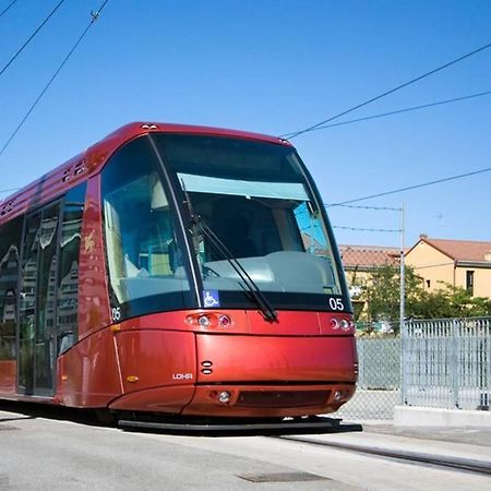 Caro Ingresso Indipendente 20Mt Tram Venezia Wifi Appartement Mestre Buitenkant foto